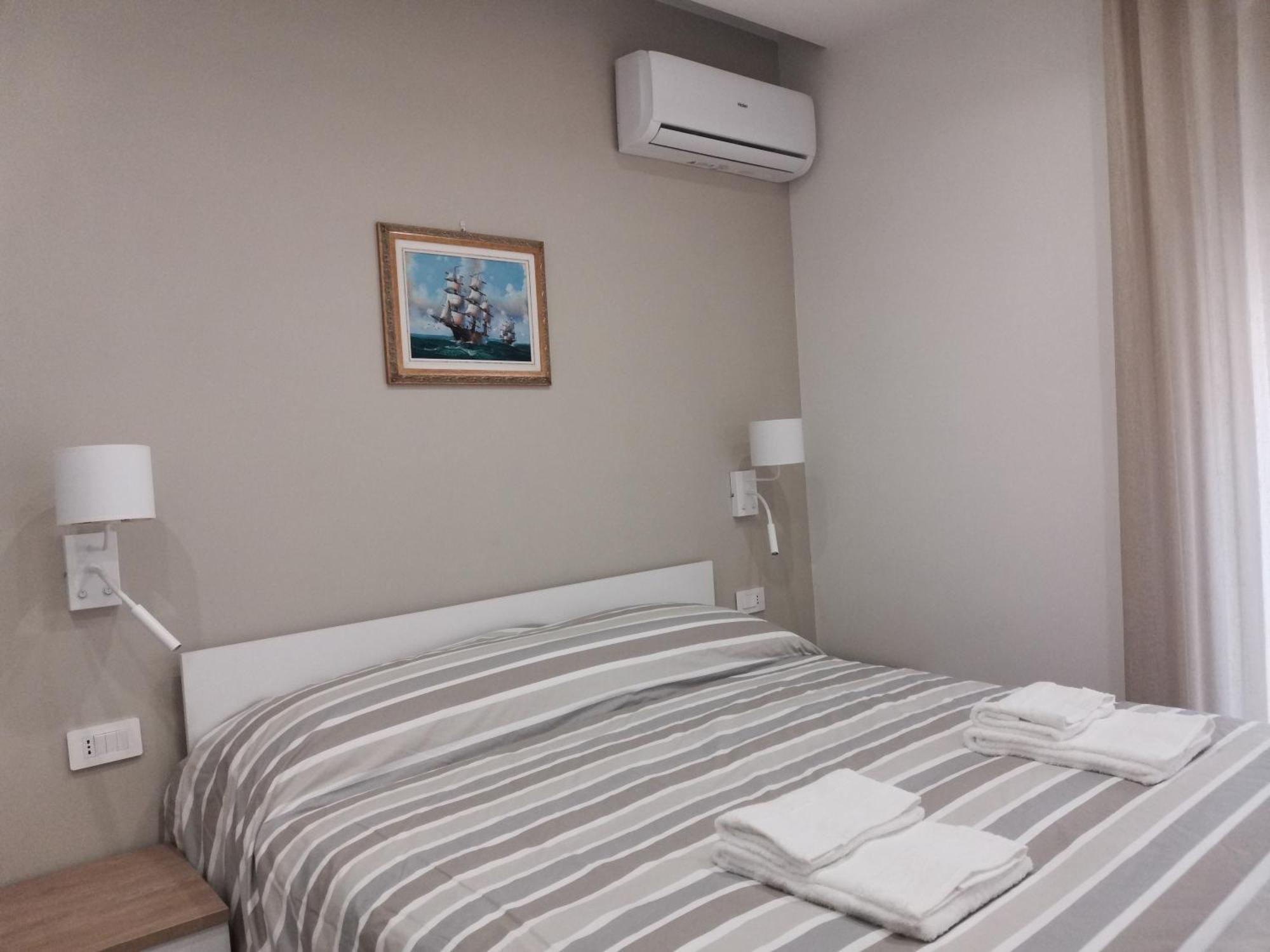 Palazzo Buscema - Appartamenti & Residence Crotone Dış mekan fotoğraf