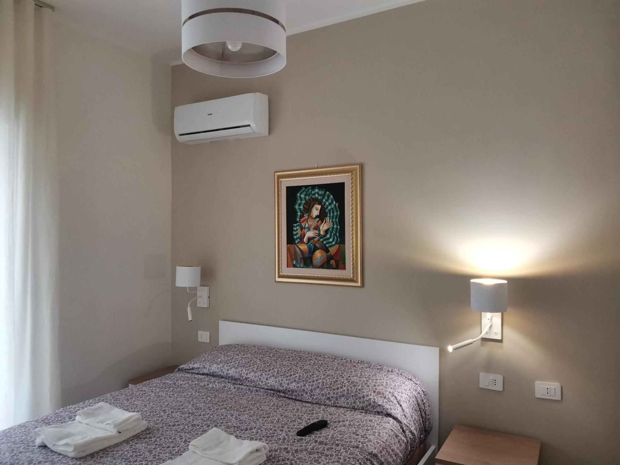 Palazzo Buscema - Appartamenti & Residence Crotone Dış mekan fotoğraf