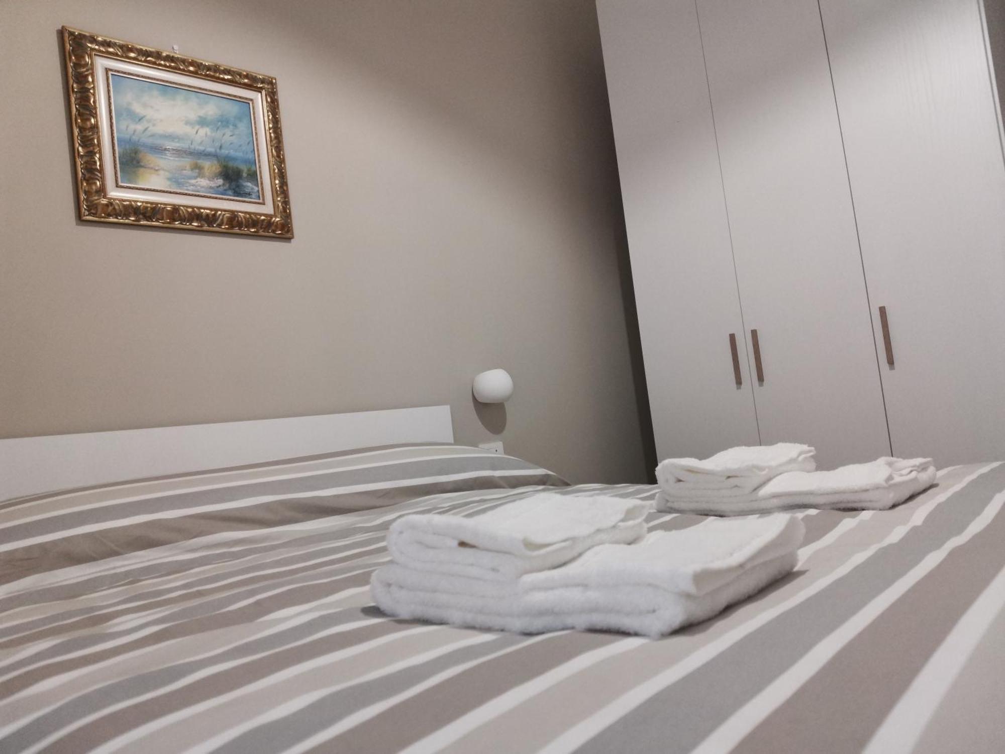Palazzo Buscema - Appartamenti & Residence Crotone Dış mekan fotoğraf